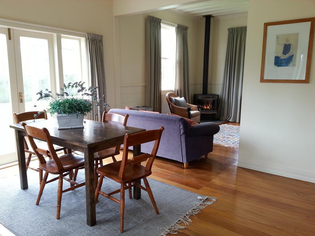 The Vicarage Martinborough Villa Szoba fotó