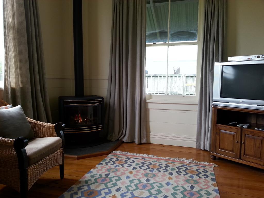 The Vicarage Martinborough Villa Szoba fotó